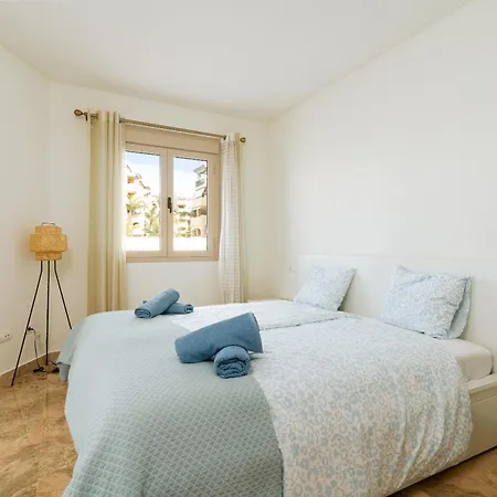 Jazmines - Spacious Four Bedroom In San *