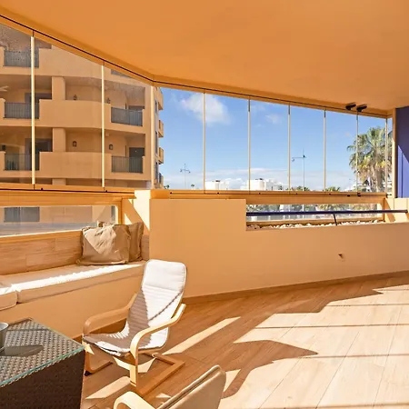 Jazmines - Spacious Four Bedroom In San