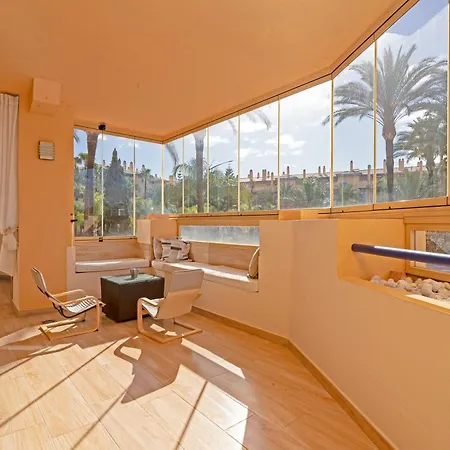Jazmines - Spacious Four Bedroom In San Apartment Marbella