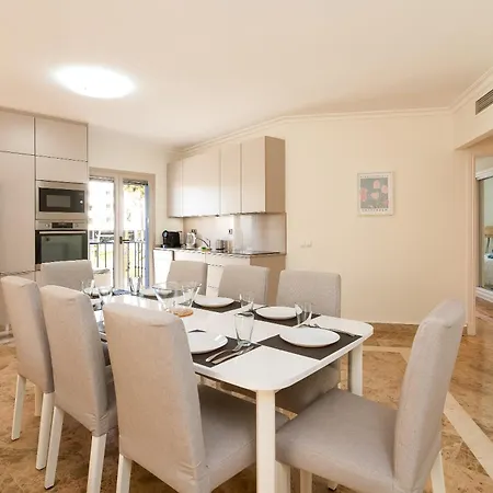 Apartment Jazmines - Spacious Four Bedroom In San Marbella
